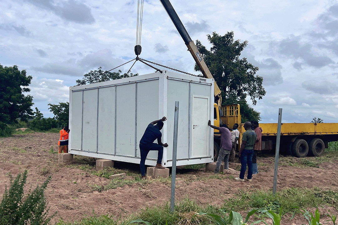 Moses Kansanga developed an innovative solar-powered cold storage solution to reduce post-harvest food loss. He created the unit in Upper West Region Ghana using locally sourced materials and collaborated with local technicians and university students.