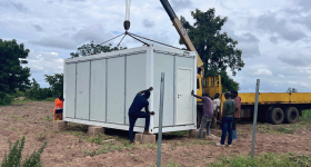 Moses Kansanga developed an innovative solar-powered cold storage solution to reduce post-harvest food loss. He created the unit in Upper West Region Ghana using locally sourced materials and collaborated with local technicians and university students.